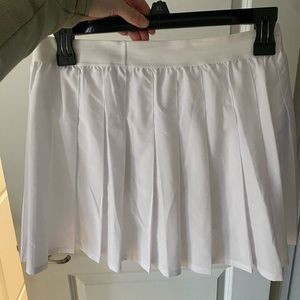 ALO Yoga White Pleated Tennis Skirt